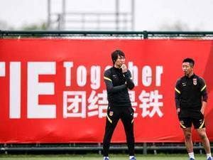 据国内媒体报道，中国足球队将在极端高温下迎战菲律宾