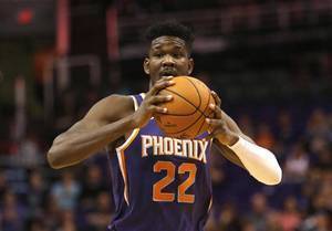 艾顿全场抓下19个篮板 <a href='//https://www.10339.com/#tagpath#/NBA/' target='_blank'>NBA</a>球员总决赛首秀篮板数历史第四