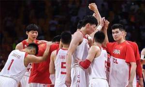 中国男篮主教练杜锋:我对我的球员很有信心,相信将来能做得更好。