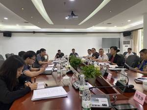 新华社：职业俱乐部要改变股权一家独大
