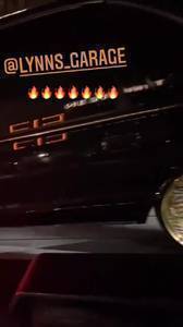 高逼格!哈登生日收获一辆豪车 车座还有定制logo