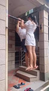 情侣是怎么一起健身的？