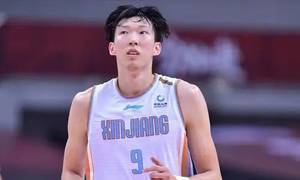 CBA内部人士:周琦正在逼宫篮球协会。 如果开了这个先例,CBA会把
