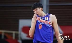 杨毅谈及周琦退役：无论如何，球员都不应该花一辈子时间回馈母队。