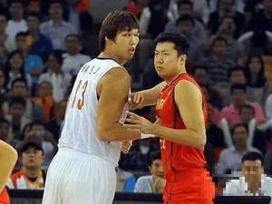 就是玩儿!王治郅当年打哭韩国篮坛一哥河升镇