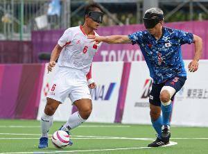 残奥会-中国男子盲人足球队2-0战胜日本,小组赛2胜1负,进入半决赛