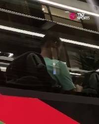 听热情的解说，C罗在巴士上看进球的播放