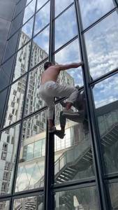 众所周知这楼只能中午爬