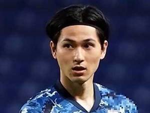 利物浦前锋南野拓实因伤退出日本男足