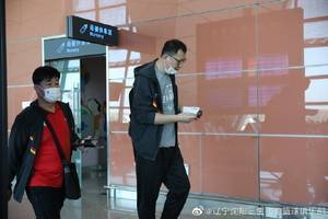 即将开启全运卫冕之旅!辽宁男篮今日乘机飞往西安