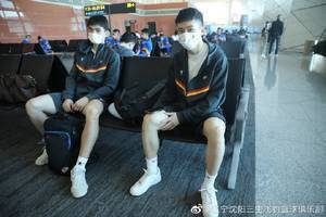 即将开启全运卫冕之旅!辽宁男篮今日乘机飞往西安