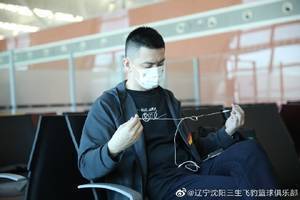 即将开启全运卫冕之旅!辽宁男篮今日乘机飞往西安
