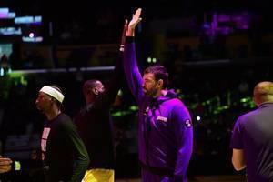 湖记:小加最早在上赛季结束后就表达过不确定是否再打一年NBA