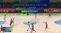 难！汤杰顶着中锋防守命中第三节最后时刻压哨三分