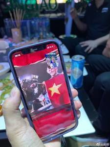 谢晖等前国脚共庆国足世界杯出线20周年,与米卢视频连线