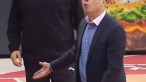 网友：cba会毁在裁判哨声下！李春江不带脏字让裁判羞愧难当