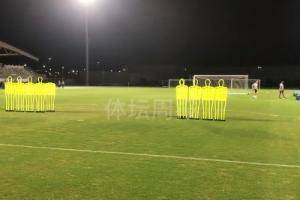 麦迪逊(从练习场的配置来看,沙特主帅在定位球方面也非常重视