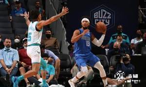 又一惨案！NBA季前赛-哈达威20分，独行侠68分狂屠黄蜂
