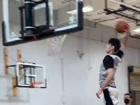 公开选秀专家曾凡博点火队的训练视频:飞身暴気、外线手感好