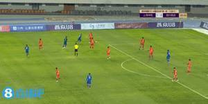 半场-赵明剑助攻杨旭头球破门 申花1-0领先四川
