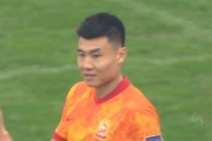 半场-黄紫昌双响董学升破门武汉一时3-0领先丹东腾跃