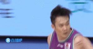 三分3中3！丁彦雨航登场半节比赛已经砍下11分！