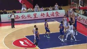 典型的给机会不中用啊！董瀚麟简单球错失绝杀 1分惜败！