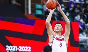 CBA-易建联回归16分,广东男篮轻取深圳男篮迎来赛季开幕式