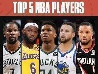 A-史密斯在评价新赛季Top5。 杜兰特、詹姆斯、字母哥、库里、拉德