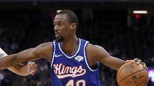 巴恩斯球队揭幕战命中至少八个三分 NBA历史第三人