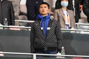 邵佳一：相信李铁能调整好队伍，现在仍需给<a href='https://https://www.10339.com/zuqiuzhibo/wulei/' title='武磊'><span style='color:#3498db'>武磊</span></a>时间与耐心