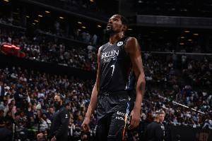 哈登全场仅1次罚球 KD：我不认为规则的改变会影响任何人的比赛