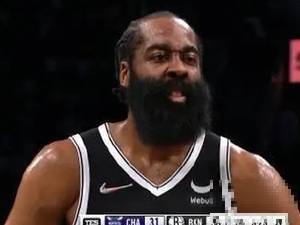 咱也是有偶像包袱的人!哈登罚球鼻涕流出来直接吸回去