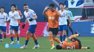 半场-孙准浩中框德尔加多屡失机 山东泰山暂0-0武汉队