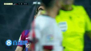 西甲-法尔考破门德佩造点+失点 巴萨0-1巴列卡诺遭两连败