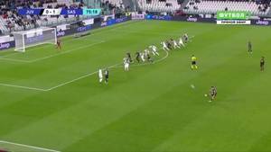 尤文1-1扳平比分 迪巴拉助攻麦肯尼破门