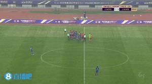 足协杯-奥斯卡助攻大四喜后冲突染红 海港5-1申花占先机
