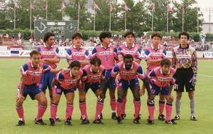 日本联赛也有球队面临解散危机?鸟栖高薪请托雷斯榨干了自己