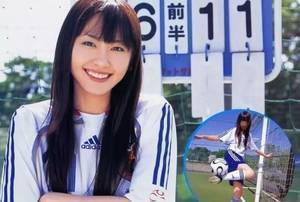 17岁茅岛水树成为日本第100届高中<a href='https://https://www.10339.com/shipin/zuqiu/' title='足球'><span style='color:#3498db'>足球</span></a>全国大会应援经理