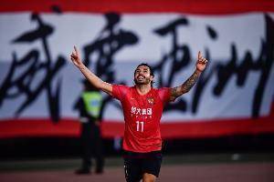 东体:高拉特放弃剩余绝大部分薪水 广州队省下2.2亿
