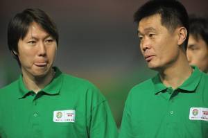 记者：李霄鹏最有希望接手国足 <a href='https://https://www.10339.com/zuqiuzhibo/wuhan/' title='武汉'><span style='color:#3498db'>武汉</span></a>队已开始着手寻找替代者