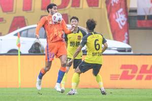 沪媒:泰山争冠有三大优势,领跑积分榜、五外援阵容、板凳深度