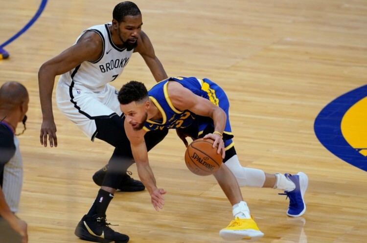 NBA在15年间没有30岁以上的MVP。 上一次追溯到06年纳什