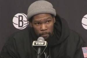 当爸爸再当妈妈吗？ KD  :不，我还在做自己