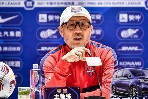 张外龙:定位球防守将通过训练得到改进 希望能尽快解决外援问题
