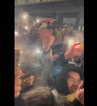零下20度的热情！长春球迷狂热欢迎广东 球迷们喊道：硬一点，阿日