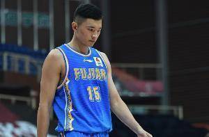 无奈输球!陈林坚15投7中&三分11中5 得到20分8板5助