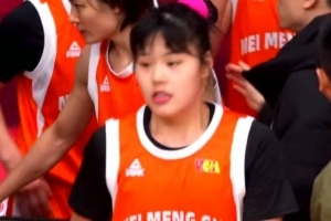 ??WCBA总决赛G1-李月汝20 19 5 李梦21 8 5 内蒙古险胜四川