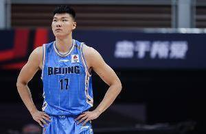 完美效率!范子铭6中6得13分,3篮板,19连败