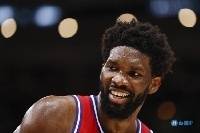 马克西:恩比德的表现真的很惊讶 我是他的球迷